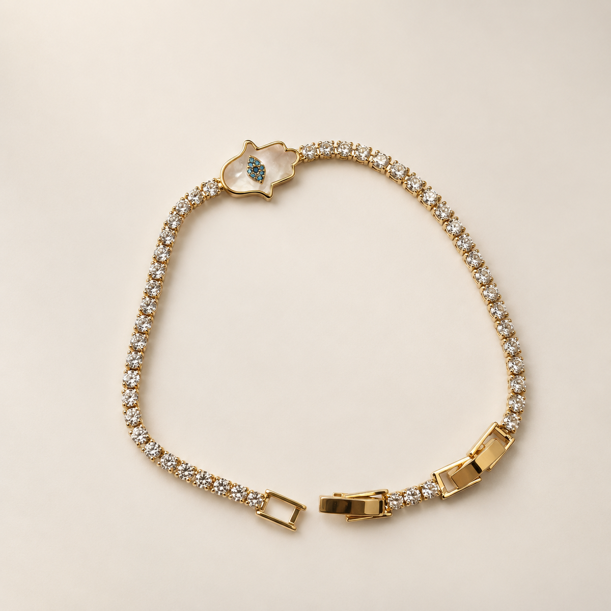 Éternelle Hamsa Bracelet | 18K Gold-Plated